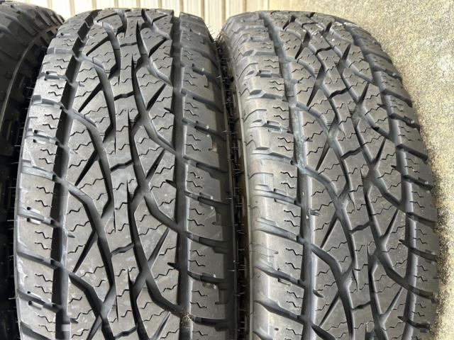 【その他】 メーカー不明アルミホイール+【WINRUN】MAXCLAW A/T