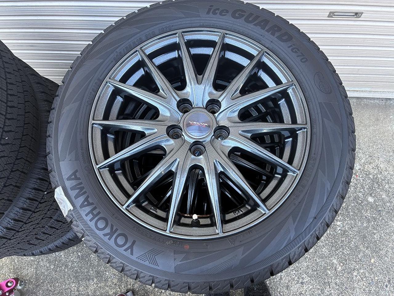 VELVA SPORTZ + YOKOHAMA iceGUARD iG70