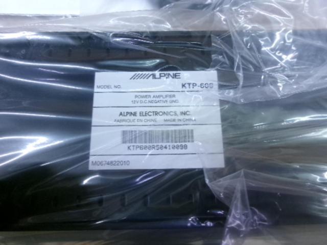 ALPINE KTP-600 4chパワーアンプ