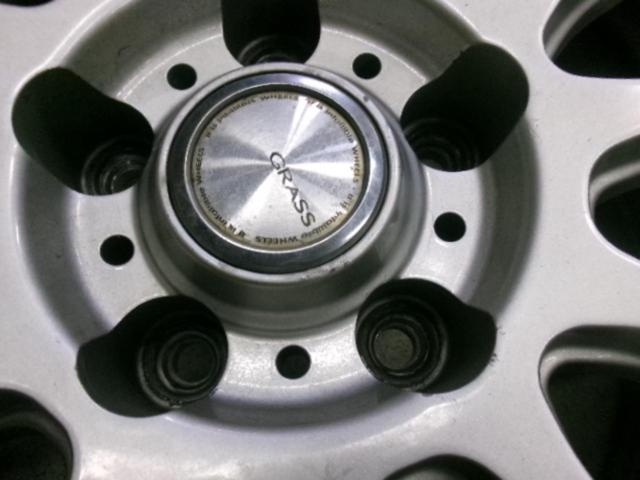YOKOHAMA GRASS + BRIDGESTONE BLIZZAK VRX3