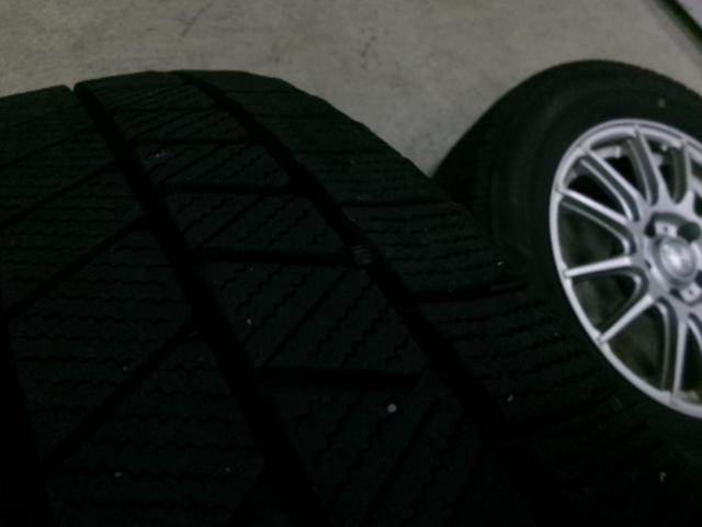 YOKOHAMA GRASS + BRIDGESTONE BLIZZAK VRX3