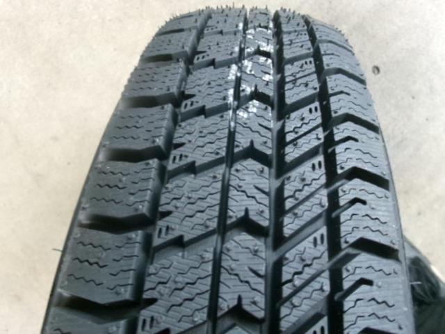 RACING FORCE 9本スポーク   + GOODYEAR ICENAVI8