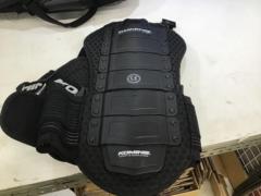 【KOMINE】バックプロテクター