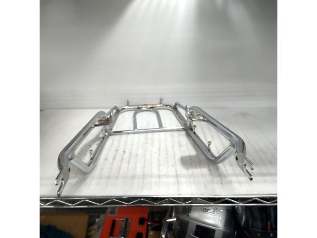 3SUZUKI GN125純正リアキャリア