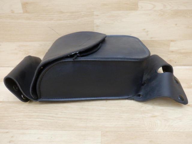 左用HARLEY DAVIDSON サドルバッグガードバッグ 93300063 ツーリング(’93-)FLHX/FLHT/FLTR/FLHR サドルバッグガードレール装着車用