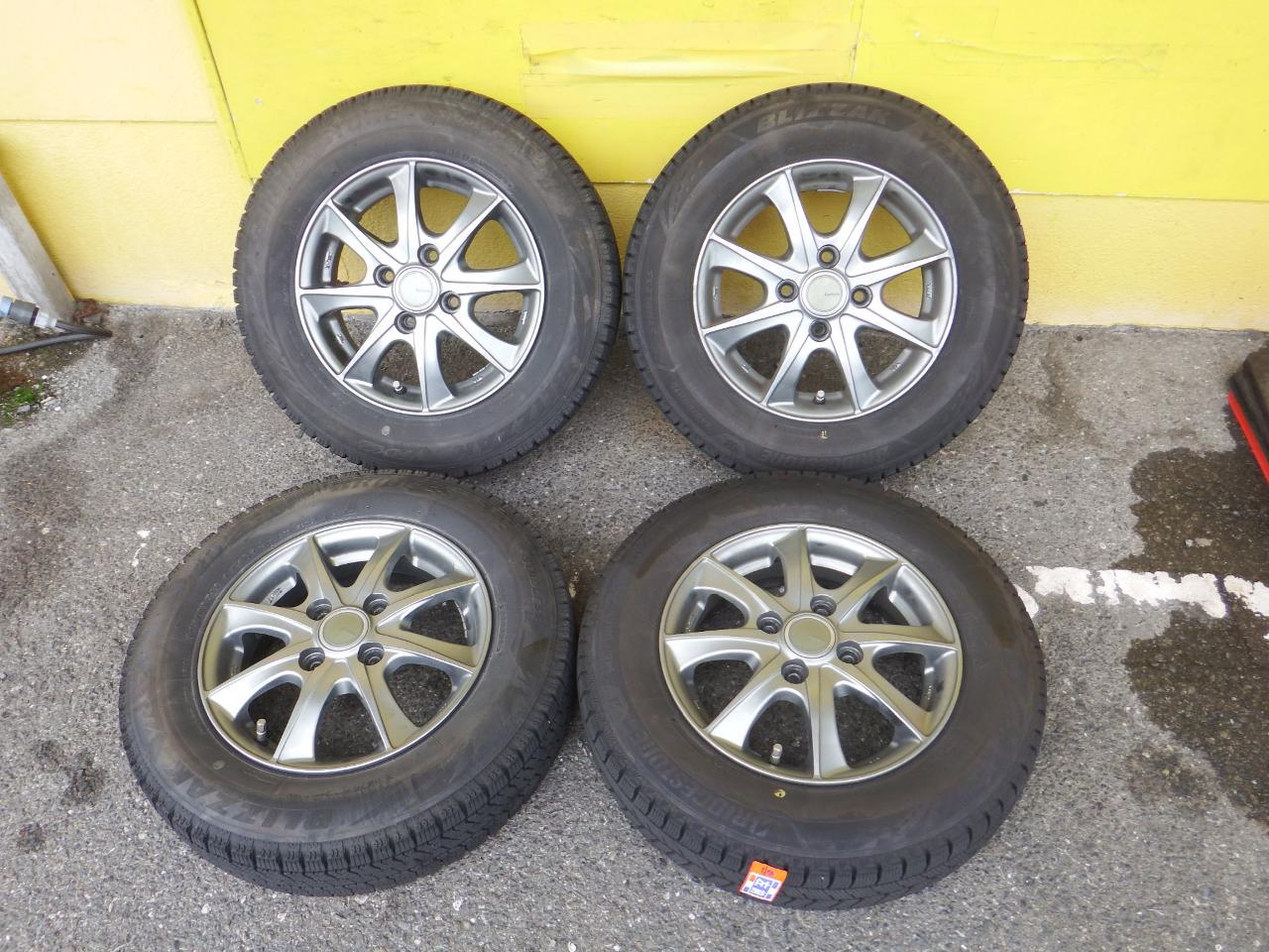 AUTOBACS SEVEN LEBEN BX + BRIDGESTONE BLIZZAK 2 VRX2 2 VRX3