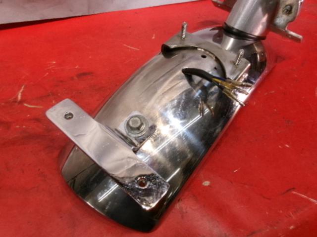 DAYTONA ステンレスショートリアフェンダー ルーカステール付 W650 08年から取り外し