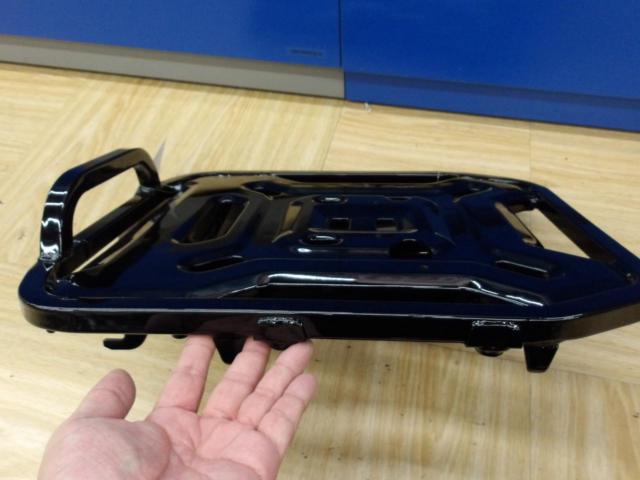ハンターカブCT125(JA65)より取り外し 純正 リアキャリア ブラック