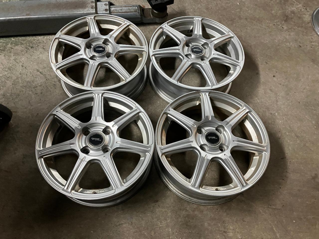 BRIDGESTONE TOPRUN R7