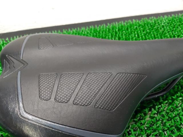 MERIDA Sport サドル