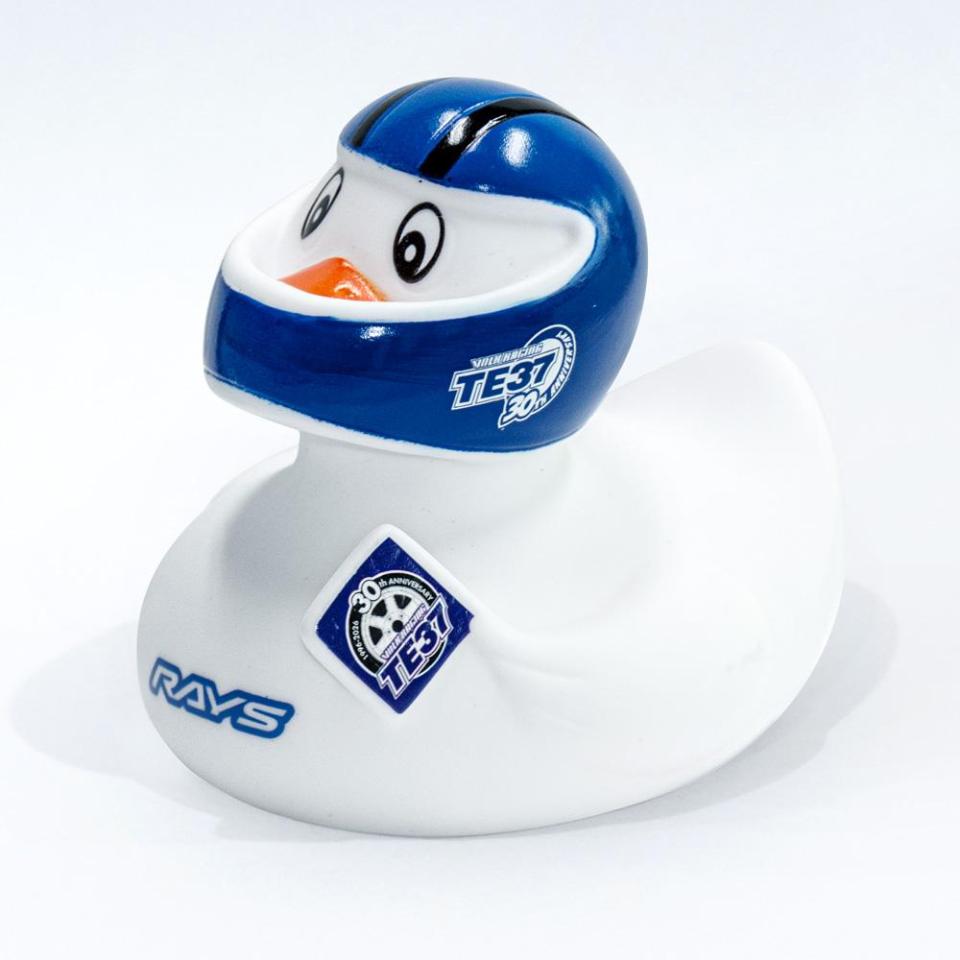 RAYS (Rays)
VOLK
RACING
TE37
30 TH
RUBBER
DUCKY
7499TE37DUCKY