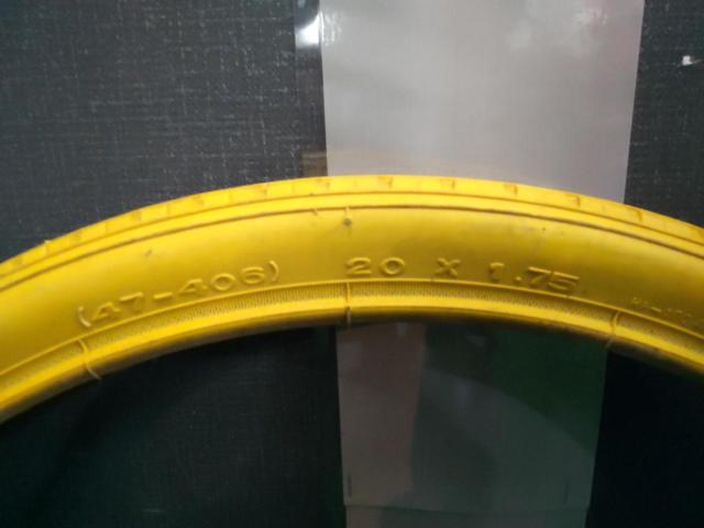 DURO HF-160A-YE SUNNY 20x1.75(47-406) チューブドタイヤ イエロー