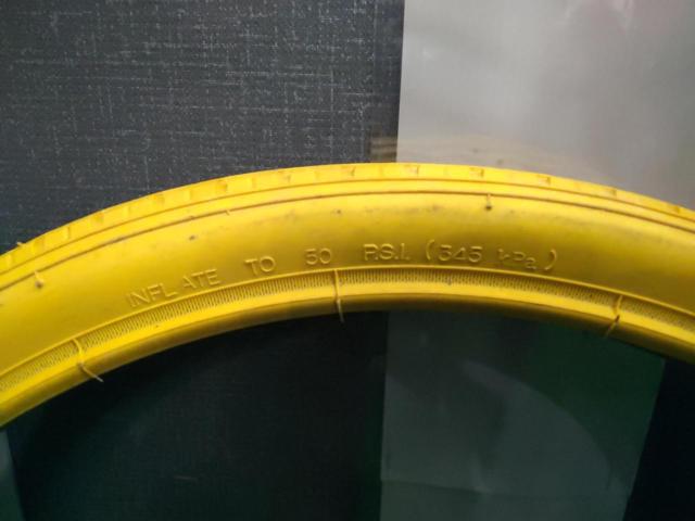 DURO HF-160A-YE SUNNY 20x1.75(47-406) チューブドタイヤ イエロー