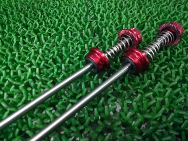 DIXNA チタンクイック前後セット レッド