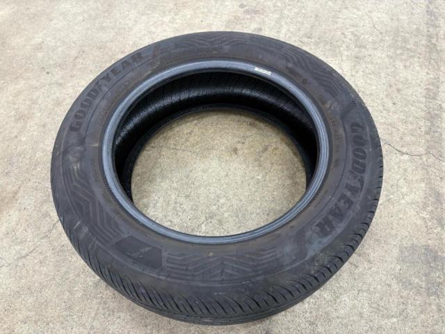 [One only]
GOODYEAR
ASSURANCE
MAXGUARD