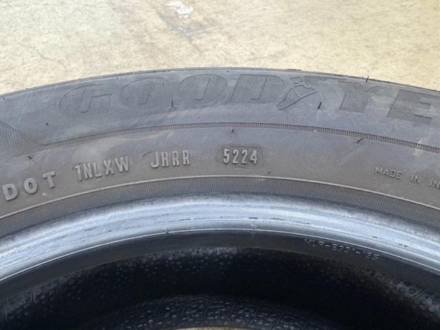[One only]
GOODYEAR
ASSURANCE
MAXGUARD