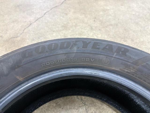 [One only]
GOODYEAR
ASSURANCE
MAXGUARD