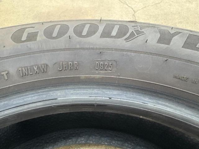 [Set of 2]
GOODYEAR
ASSURANCE
MAXGUARD