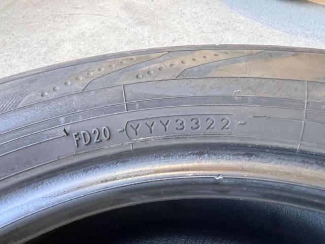 YOKOHAMA BluEarth-RV RV03 205/60R16 1本のみ