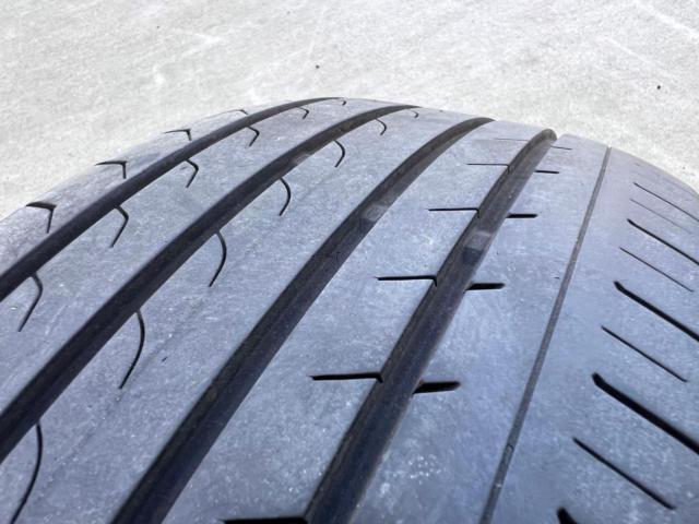 YOKOHAMA BluEarth-RV RV03 205/60R16 1本のみ