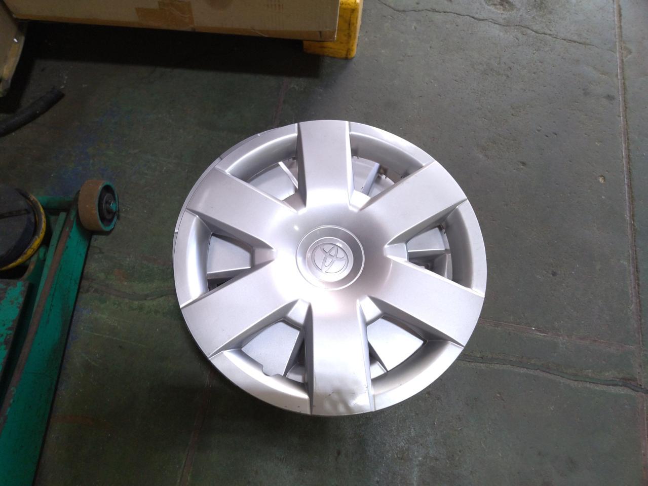 Toyota Hiace/200 Series
Original wheel cap