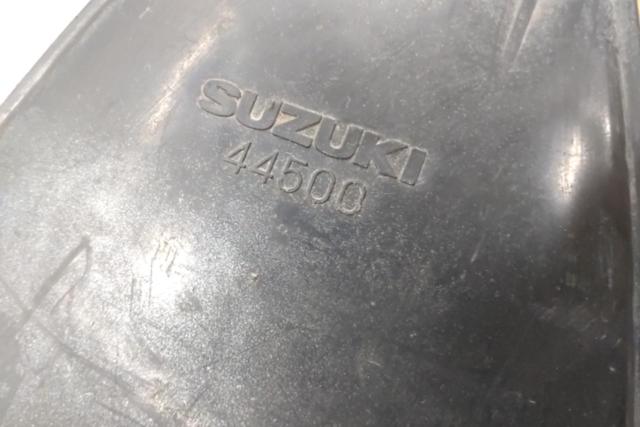 SUZUKI純正 エアクリーナーボックスカバー 【GSX250E/GSX400E ザリ】