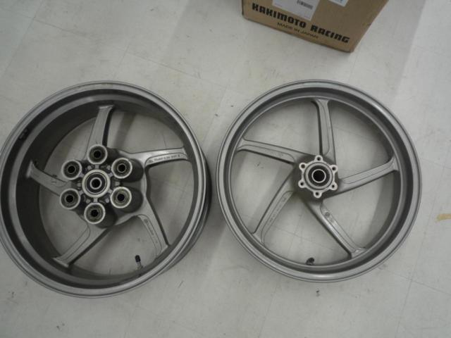DUCATI (Ducati)
BREMBO
Original wheel
MS4R
17X3.50 / 17X5.50