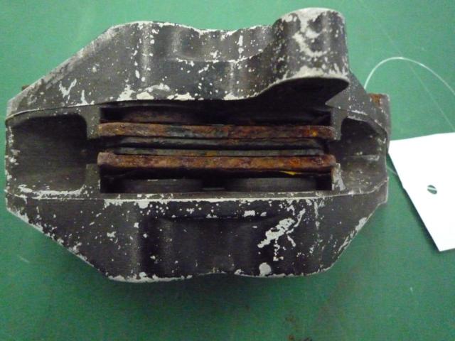 Wakeari
Brembo (Brembo)
Caliper