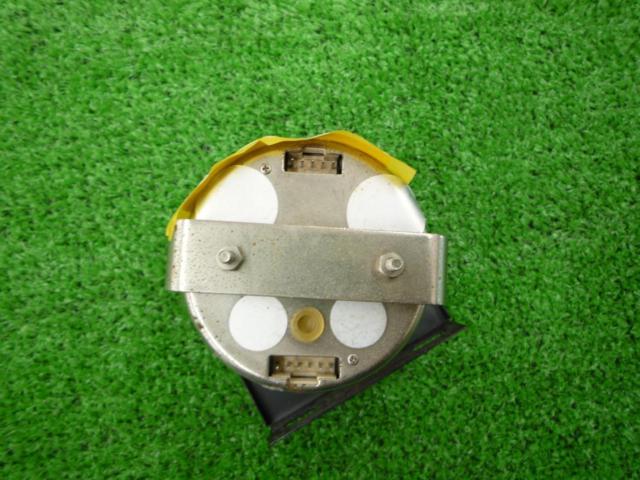 HKS (etch KS)
E60T
Oil temperature gauge