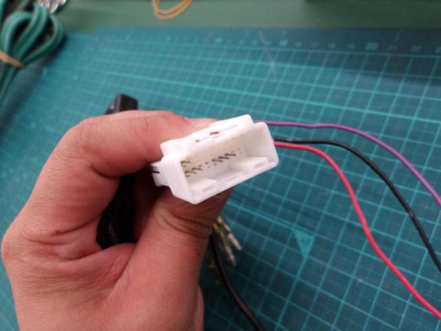 Data
System
RCA026T
Rear camera connection adapter