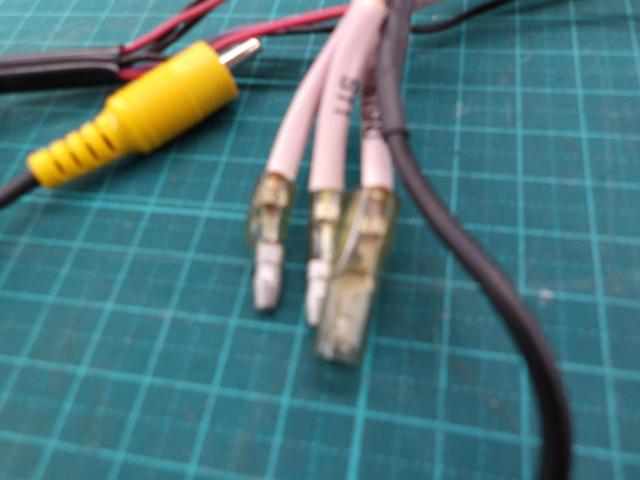 Data
System
RCA026T
Rear camera connection adapter