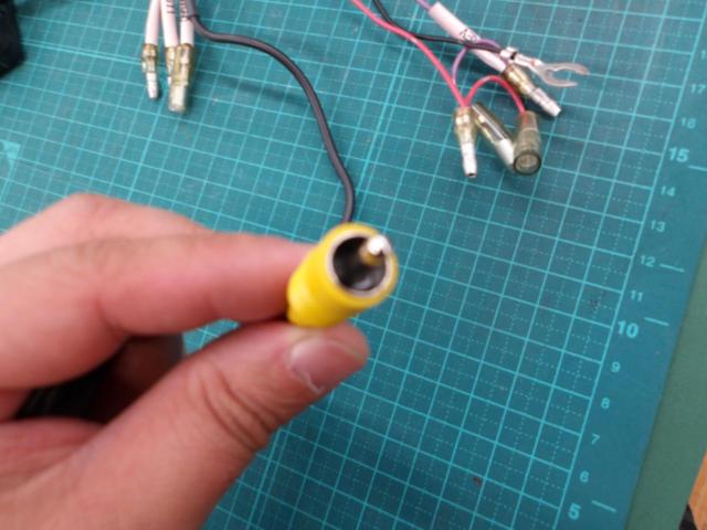 Data
System
RCA026T
Rear camera connection adapter