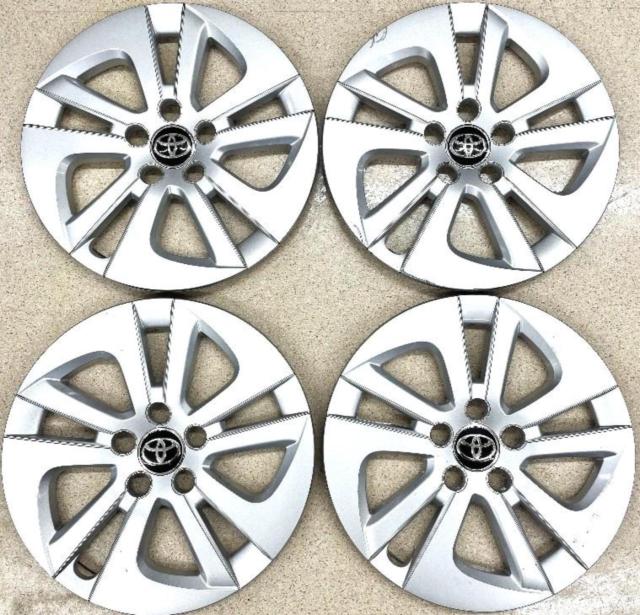 トヨタ TOYOTA 50系プリウス 前期純正 15インチホイールキャップ 4枚 やや傷や汚れあり 金沢店 カー用品 タイヤホイール関連 その他ホイール関連を通販で購入する 中古カー バイク用品の販売なら