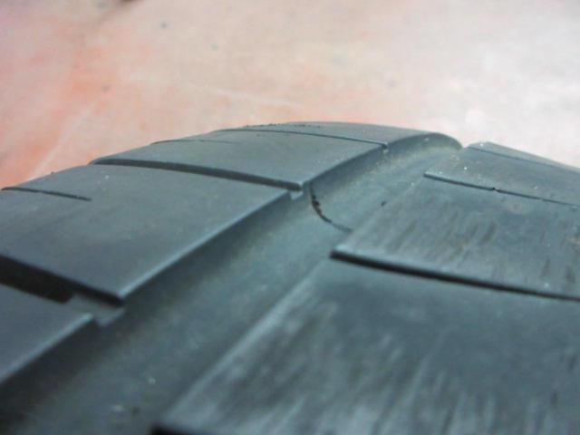※ 1 tires only
MINERVA
RADIAL
F205
(Z09693)