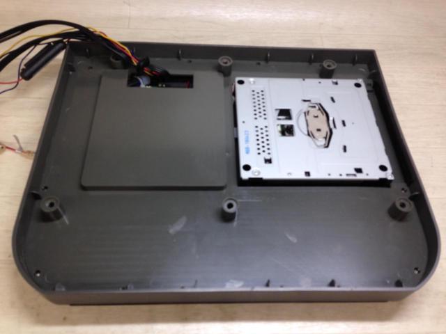 No Brand
Flip down monitor