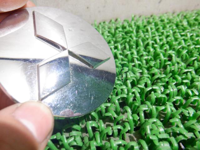 MITSUBISHI
Genuine
Plated center cap
4 sheets set