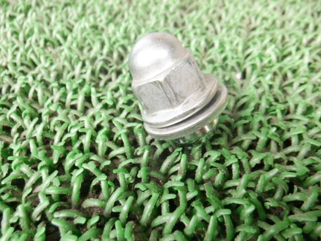 Genuine Mitsubishi flat-seat nuts
20-piece set
M12 × 1.5
HEX21