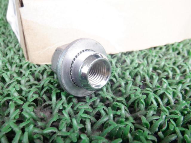 Genuine Mitsubishi flat-seat nuts
20-piece set
M12 × 1.5
HEX21