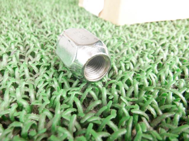 Set of 20 Tapered Nuts (Manufacturer Unknown)
M12 × 1.5
HEX21