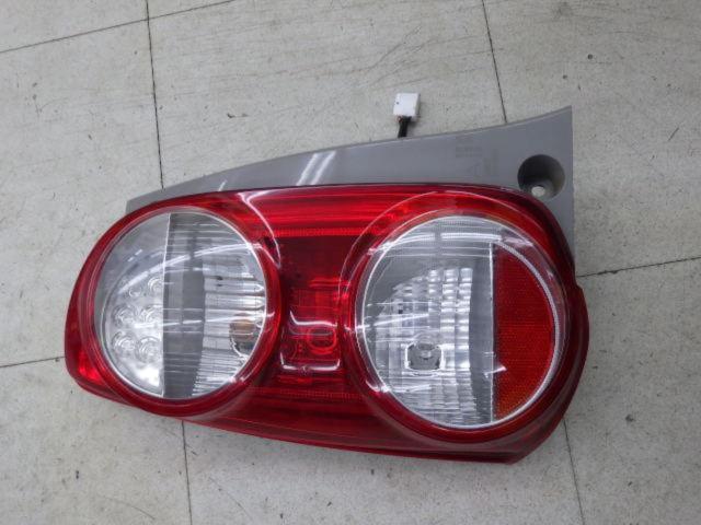 トヨタ KGC30 パッソ 前期 テールランプ 助手席(左側)のみ