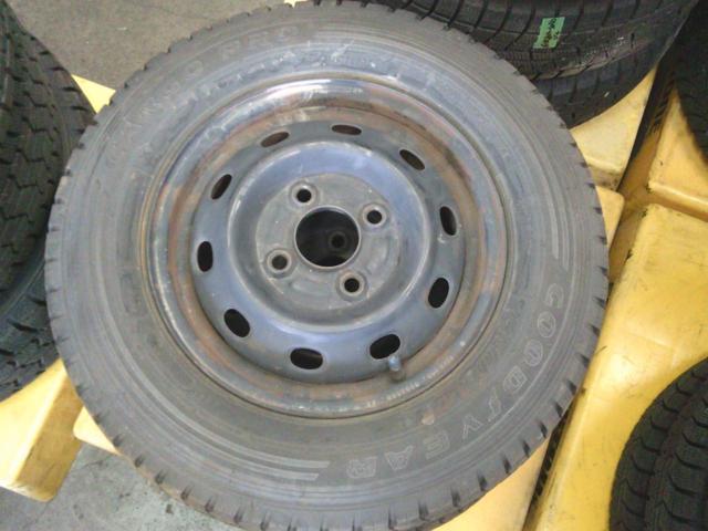 Manufacturer unknown steel wheel
+
GOODYEAR (Goodyear)
CARGO
PRO