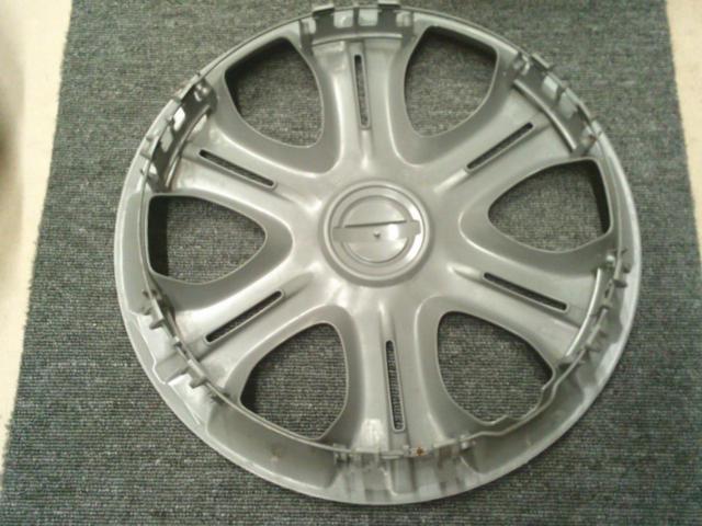 Nissan genuine
14 inches
Wheel cap
4 sheets set