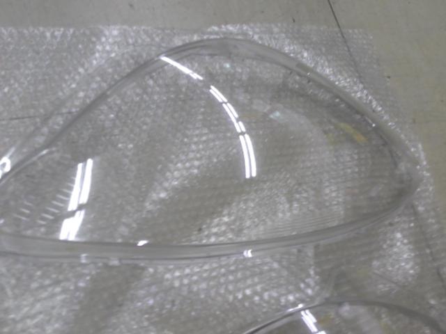 トヨタ ファンカーゴ ヘッドライトレンズ 未使用品