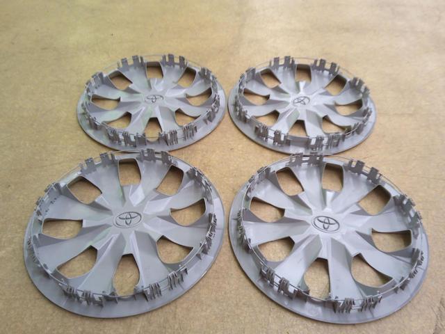Toyota genuine
Genuine Corolla Touring Steel Wheel Covers
15 inches
4 sheets set