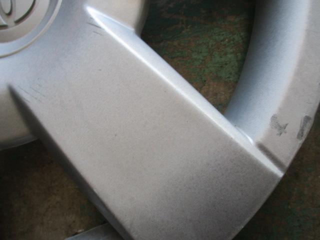 トヨタ ハイエース 15インチホイールキャップ
