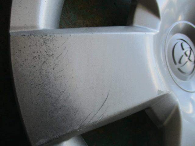 トヨタ ハイエース 15インチホイールキャップ