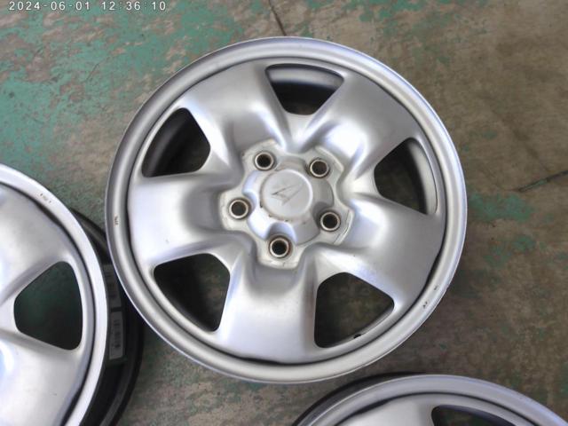 ダイハツ純正(DAIHATSU)  テリオスキッドスチールホイール