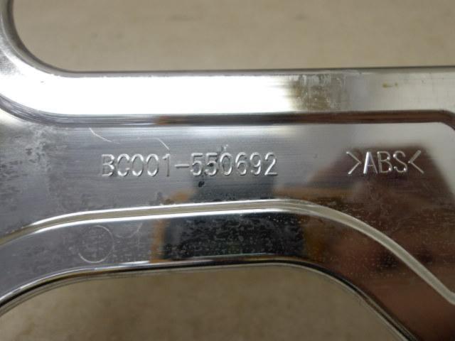 スズキ純正 ナンバーフレーム 1枚 BC001-550692