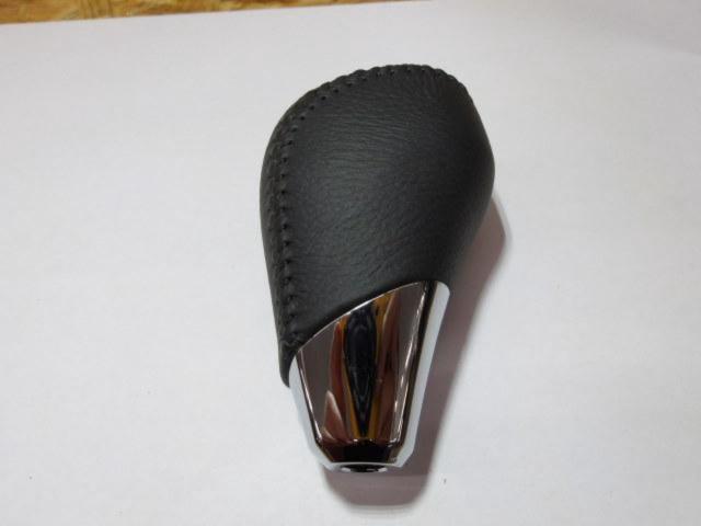 メーカー不明 レザーシフトノブ M8×P1.25