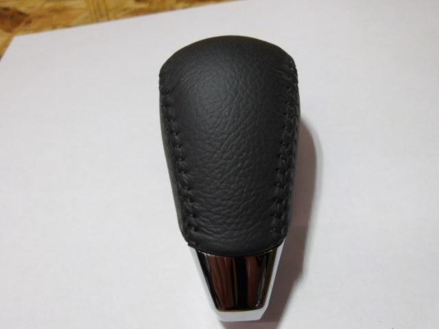 メーカー不明 レザーシフトノブ M8×P1.25